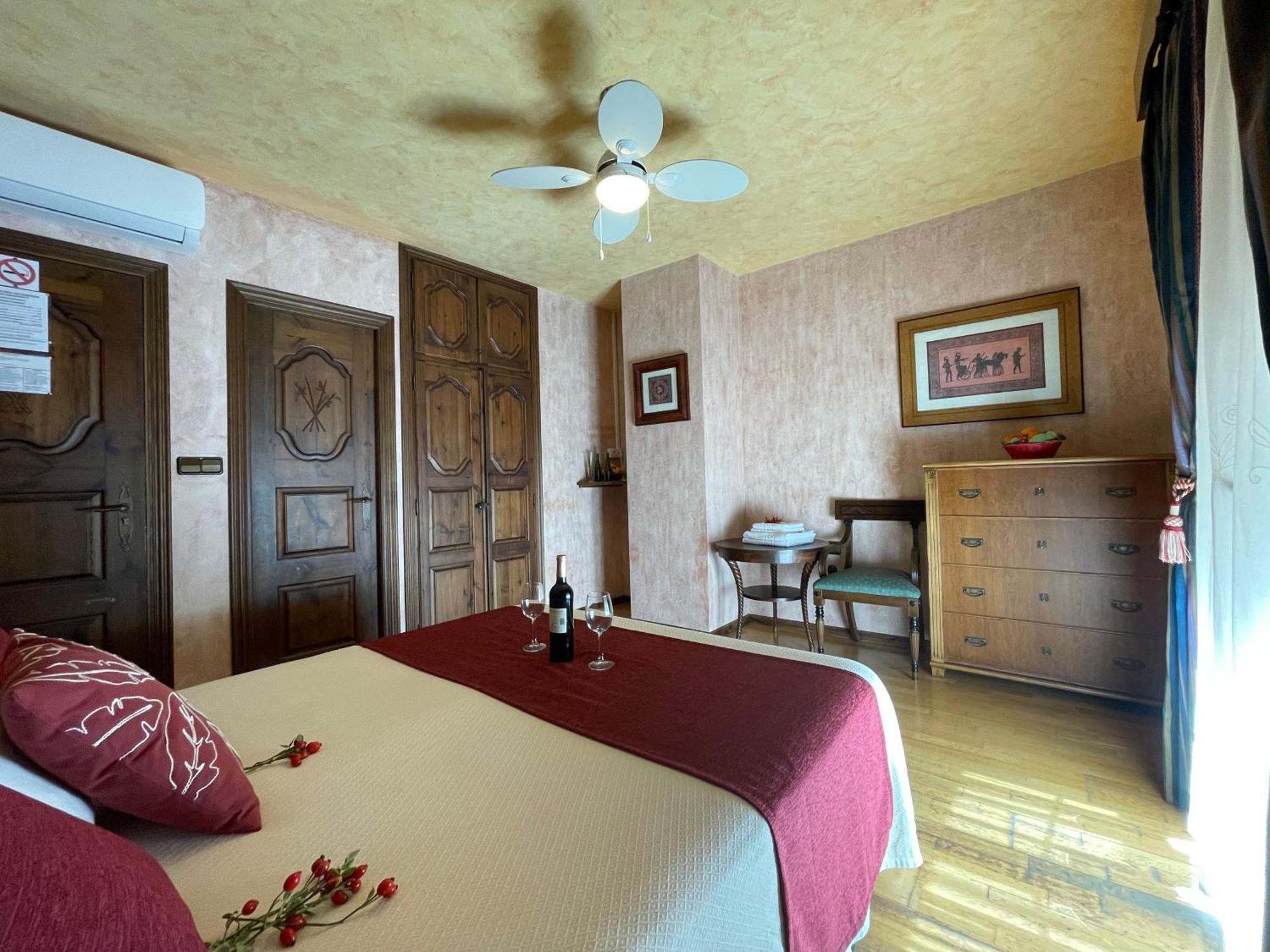 La Posada Del Hidalgo De Alarcon Luaran gambar
