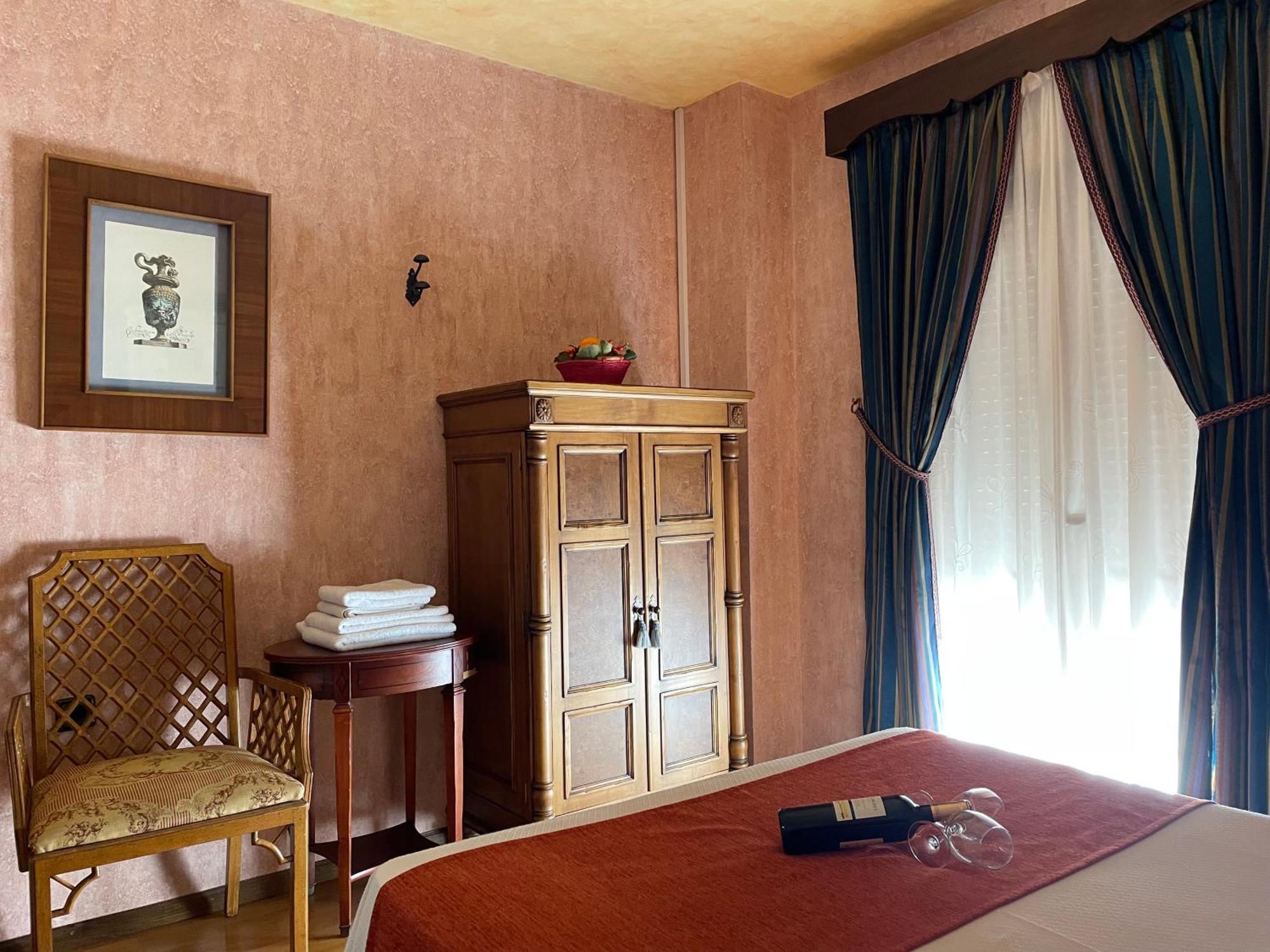 La Posada Del Hidalgo De Alarcon Luaran gambar
